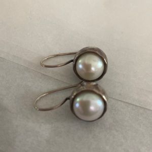 Silpada pearl earrings